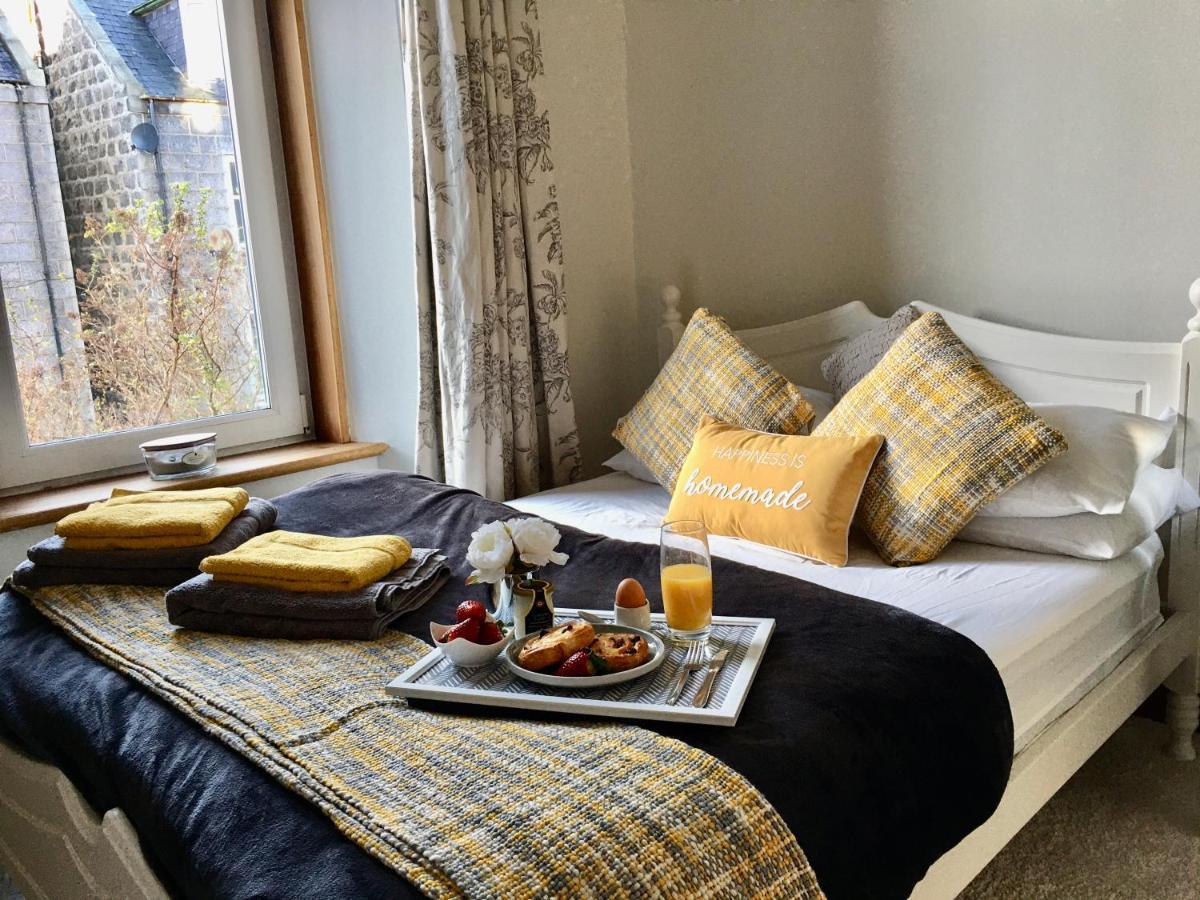 Cosy 2 Bedroom Central Apartment - Free Parking, Free Wifi Aberdeen Luaran gambar